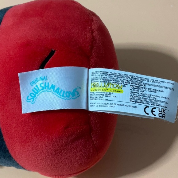 Squishmallows Mickey Mouse - Picture 3 of 5